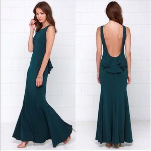 Lulu's backless gown